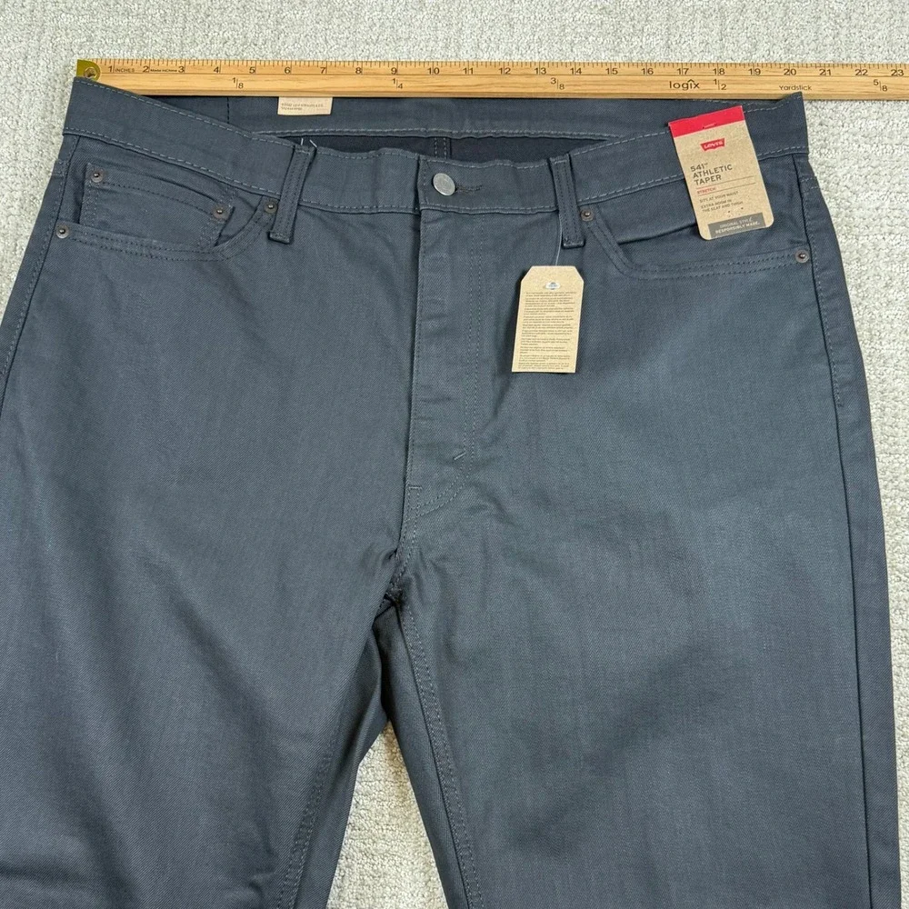 Levis item new